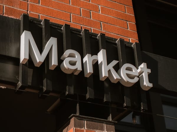 Dynamic Pricing Models for AI Agents: Responding to Market Conditions